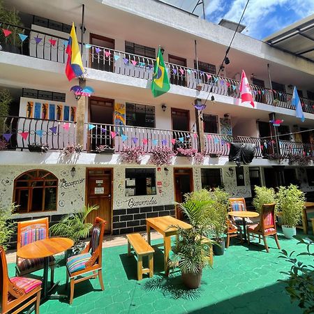 El Jardin Escondido Party Hostel Baños Esterno foto